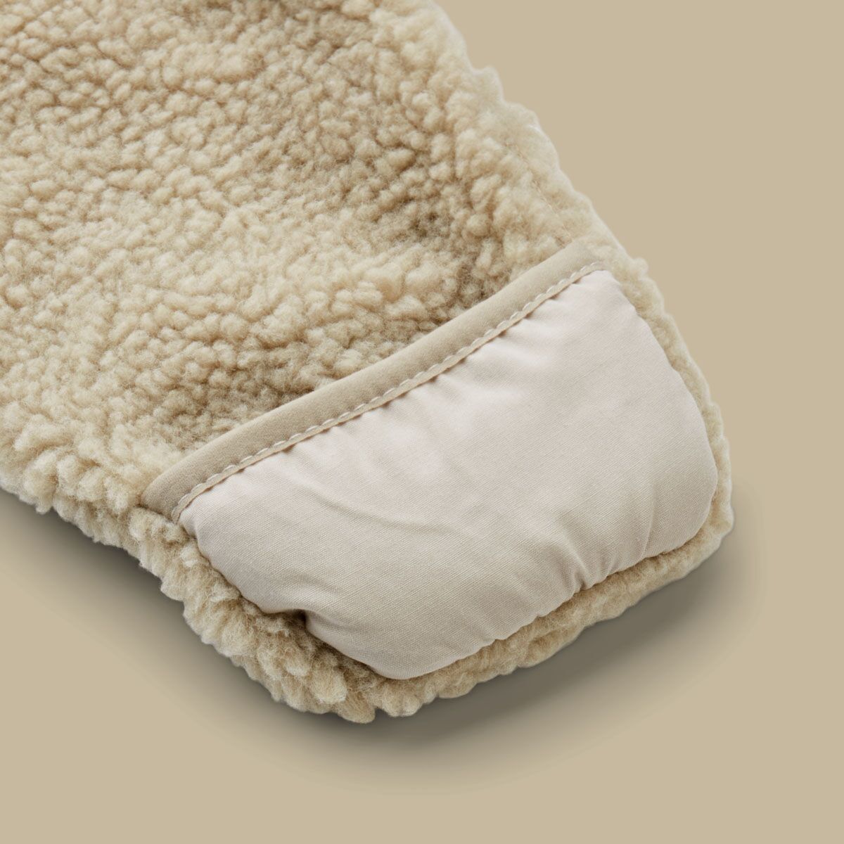 Liewood Fraser Baby-Overall „Sand“, Teddystoff Gr. 74, 80 – Bild 3