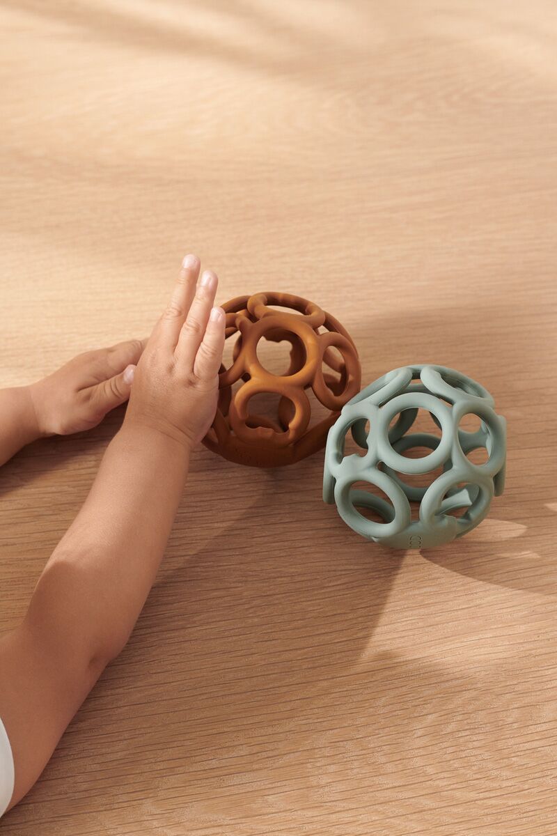 Liewood Beißringkugel Jasmin „Mustard peppermint mix“ 03