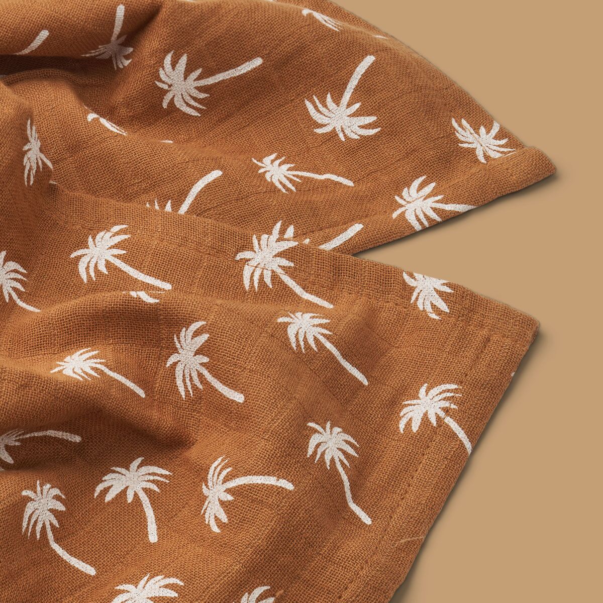 DELISTED Liewood Lewis Mulltuch „Palms / Almond“, Musselin, 2er-Set, 65x65cm – Bild 2