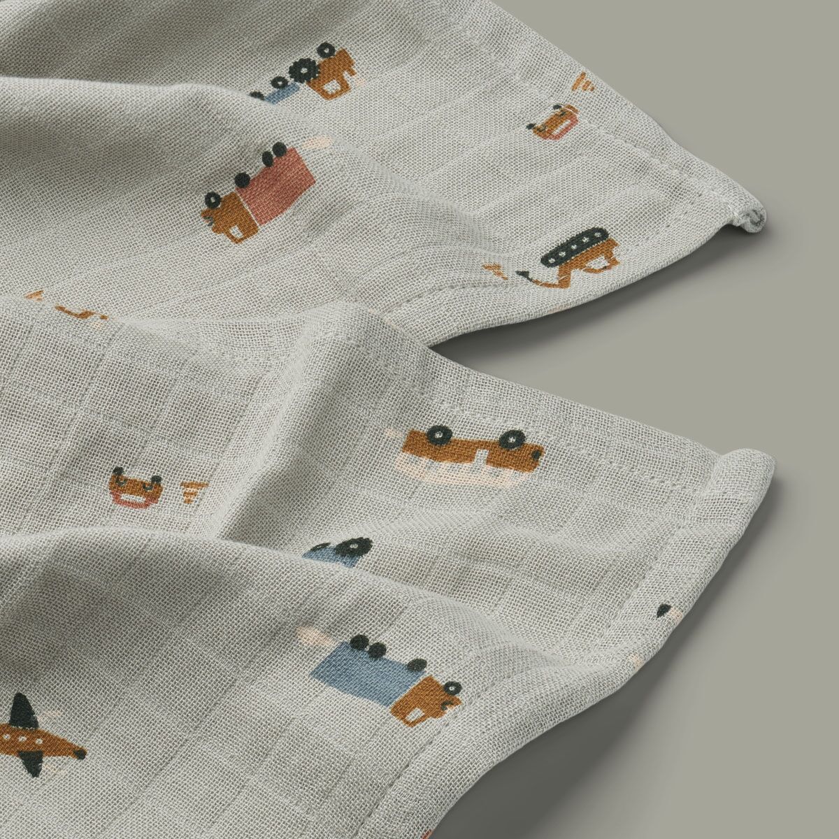 DELISTED Liewood Lewis Mulltuch „Vehicles / dove blue mix“, Musselin, 2er-Set, 65x65cm – Bild 2