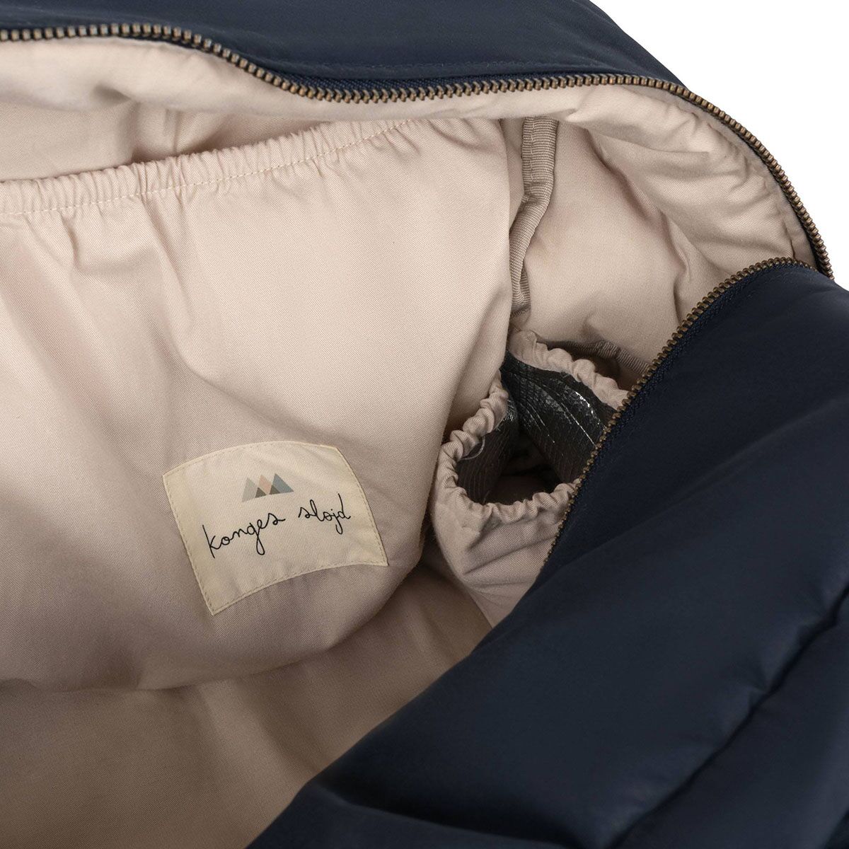 DELISTED Konges Sløjd Wickeltasche „Cherry Blush“, inkl. Wickeltunterlage – Bild 6