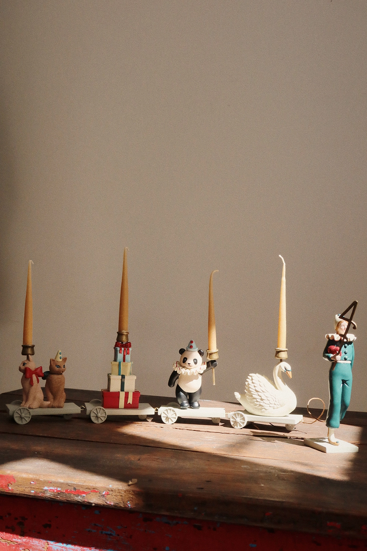 Konges Sløjd Geburtstagszug „Clown Coeur“