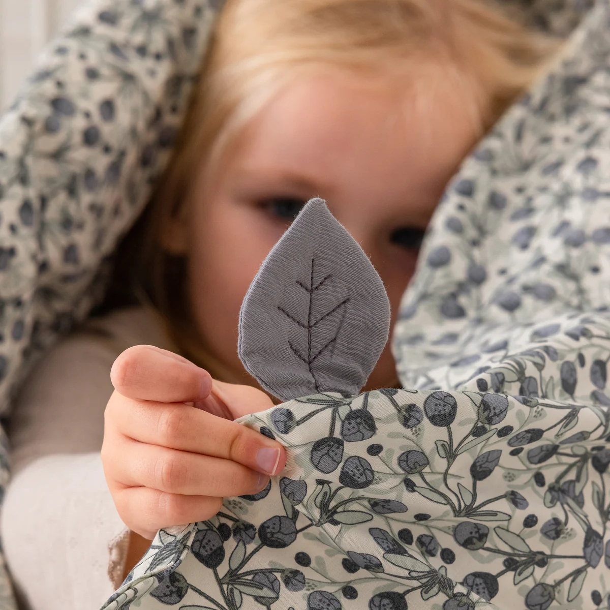 Sebra Baby-Bettwäsche „Blue olive“, Perkal, 100x70cm / 45x40cm