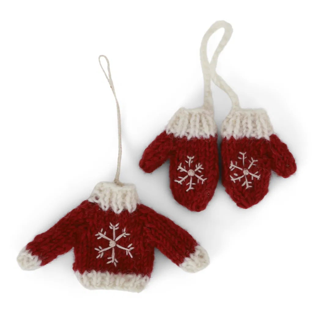 Gry & Sif Weihnachtsbaumschmuck „Strickpulli und Handschuhe, rot“