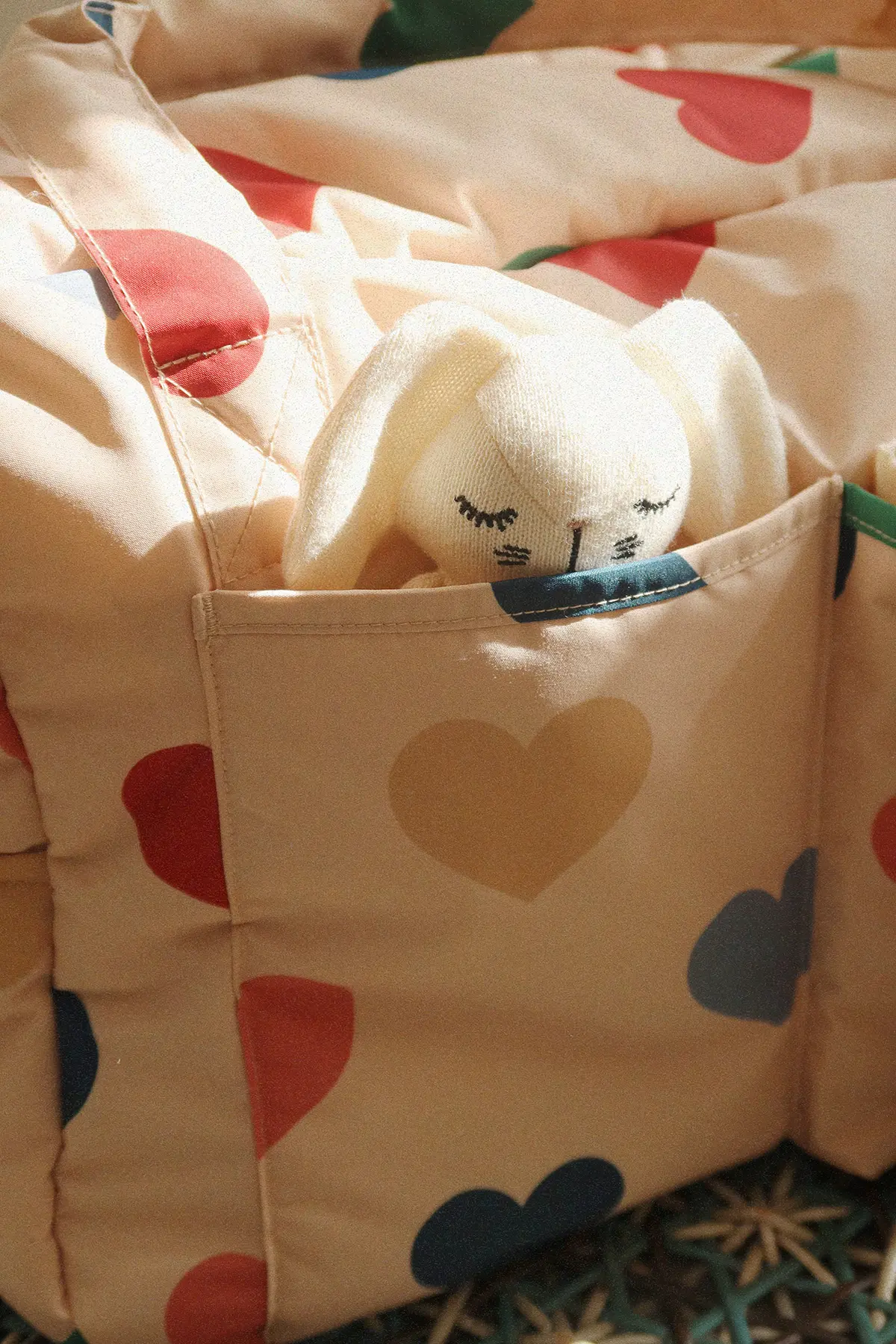 Konges Sløjd Wickeltasche „Bon Coeur Coloré“