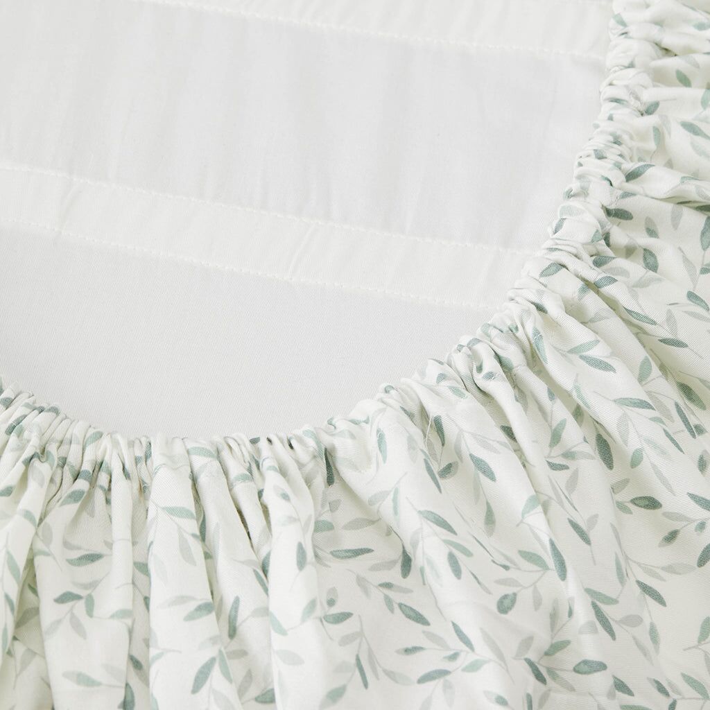 Cam Cam Babynestchen Bezug „Green Leaves“, 135x185cm, GOTS 01