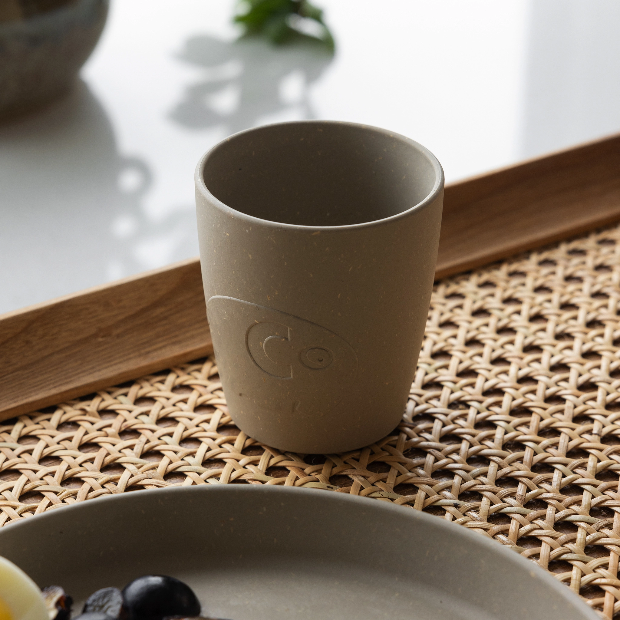 DELISTED Sebra MUMS, Geschirr-Set „jetty beige“, Biokunststoff – Bild 4