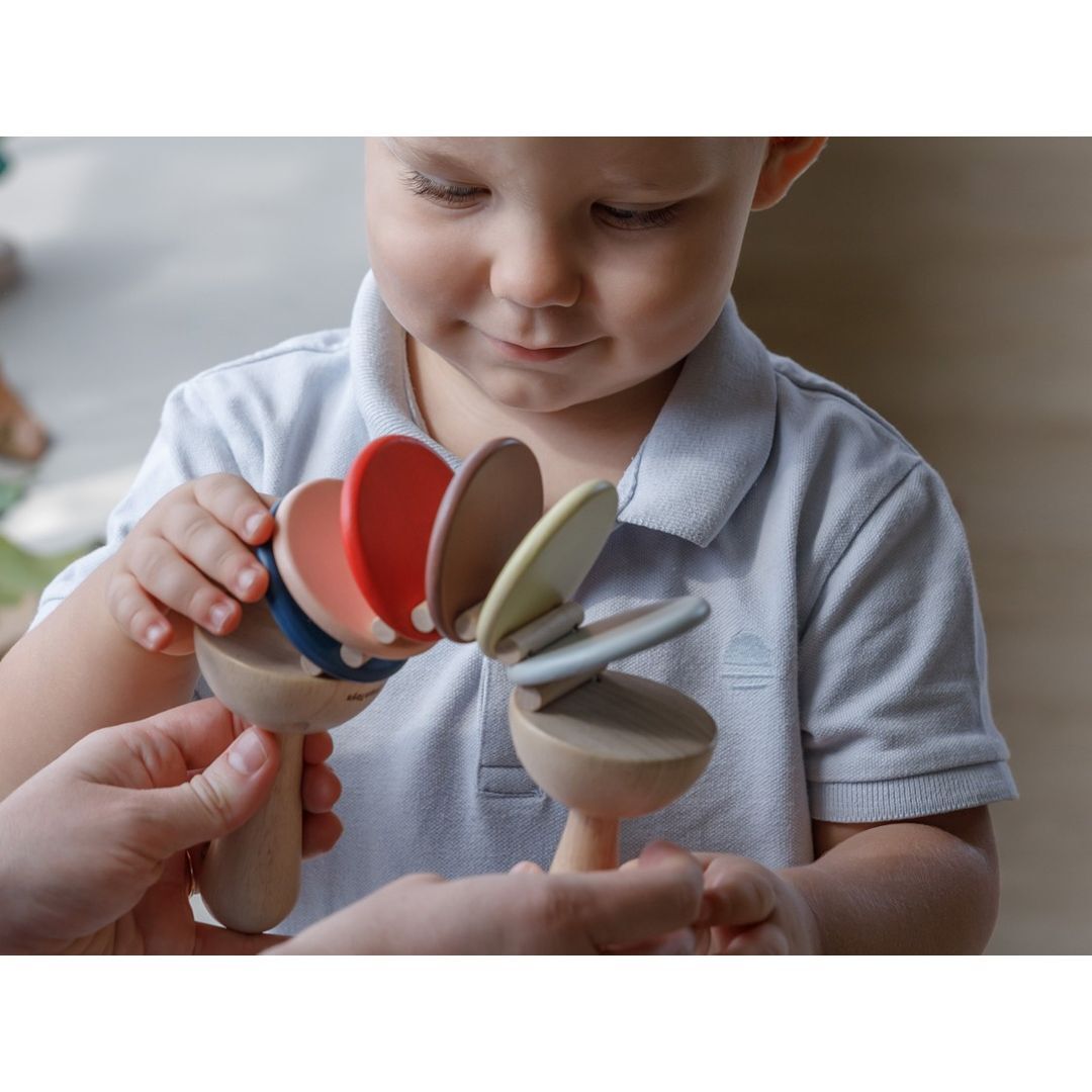 PlanToys Klapper „Orchard“ aus Holz – Bild 5