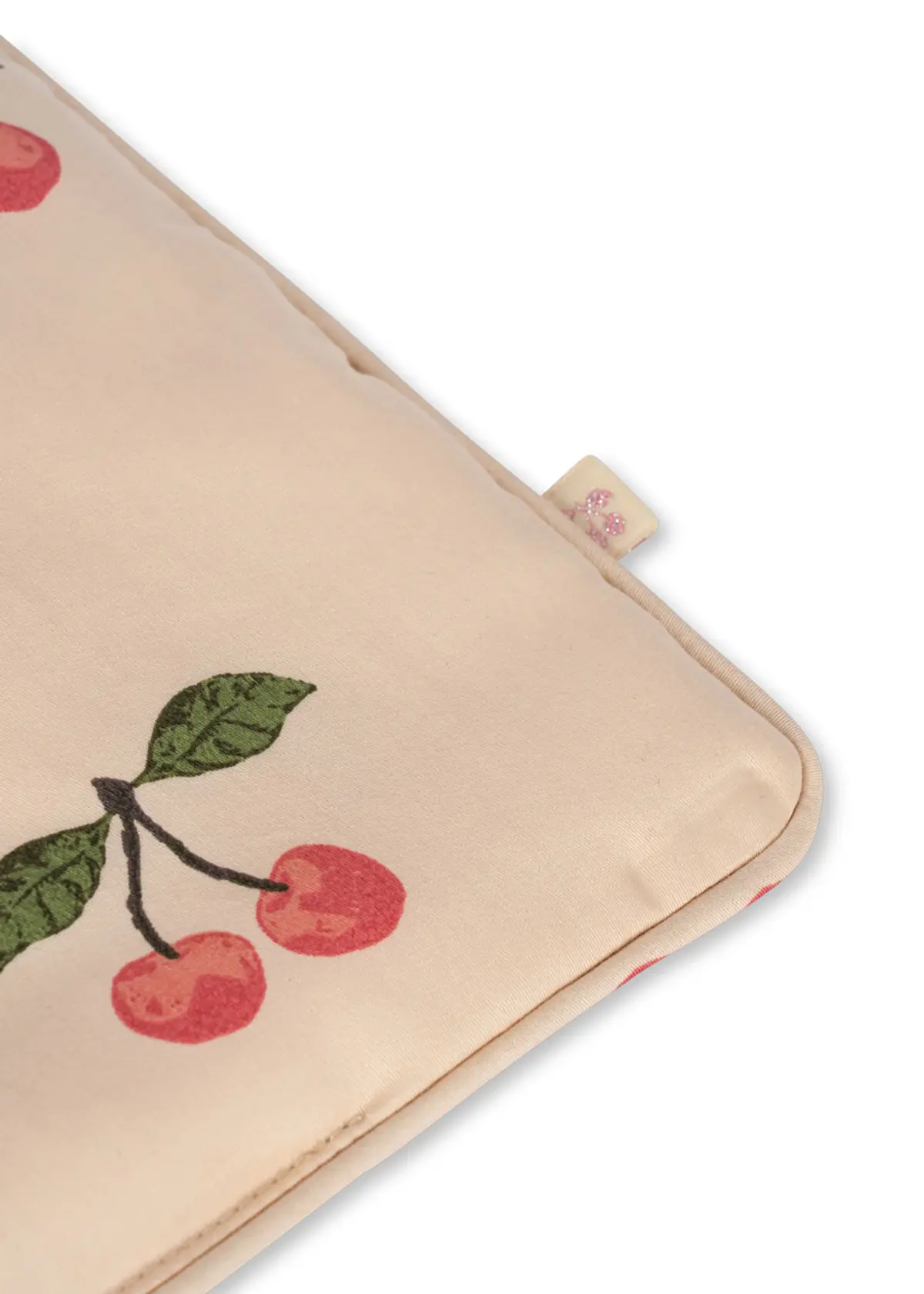 DELISTED Konges Sløjd Puppenbettwäsche „Ma Grande Cerise Pink“ – Bild 2