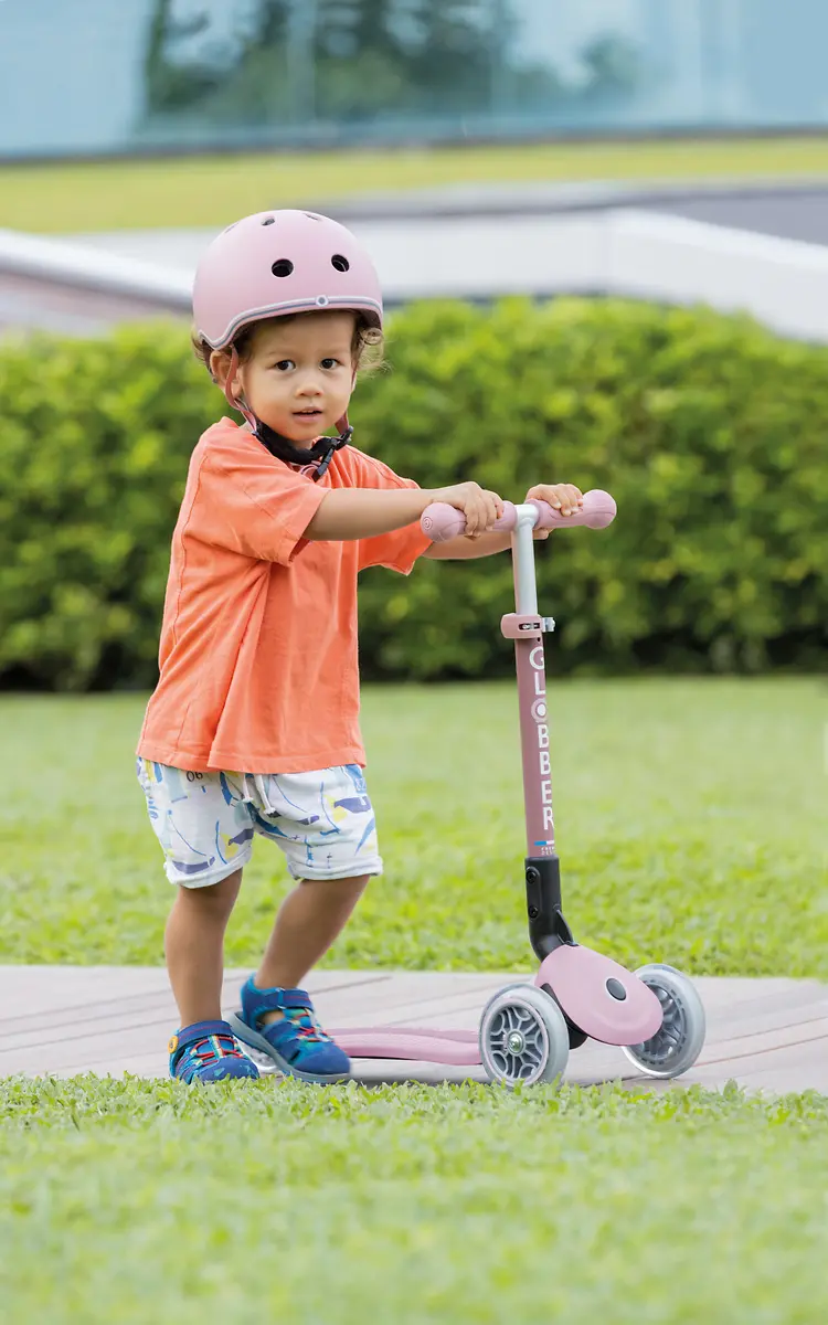 Globber Roller Junior Foldable Lights ECO mit Leuchtrollen – Beere, 2-6 Jahre, Modell 2025