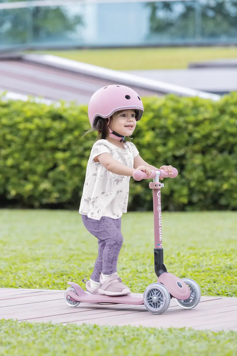 Globber Roller Junior Foldable Lights ECO mit Leuchtrollen – Beere, 2-6 Jahre, Modell 2025