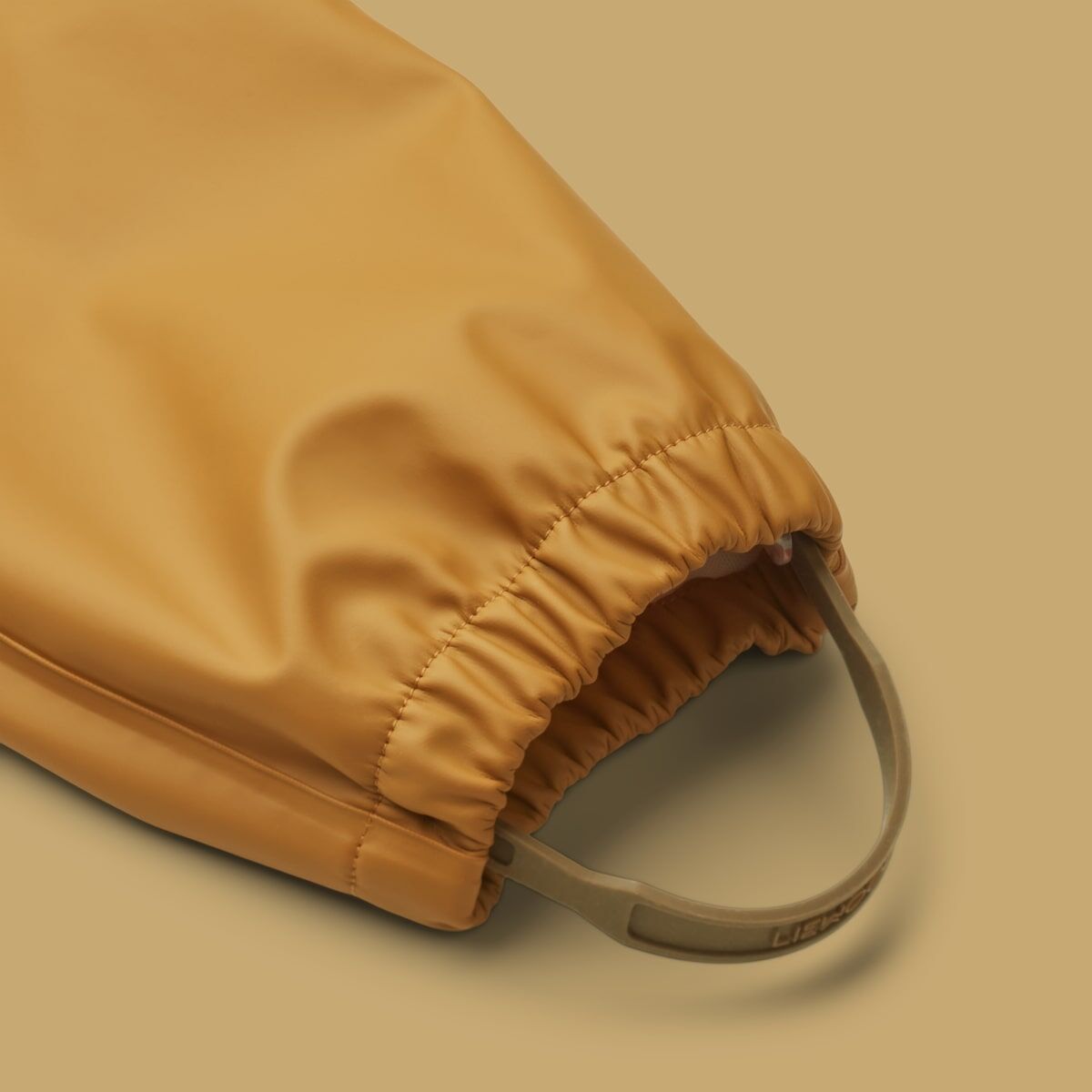 Liewood Serena Regenbekleidungs-Set Junior „Golden caramel“ 4-7 Jahre Hose