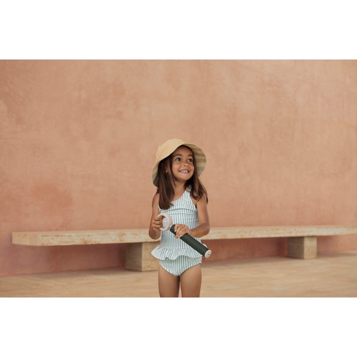 DELISTED Liewood Miguel Wasserspritzpistole „Crab / Sandy“, L29cm – Bild 6