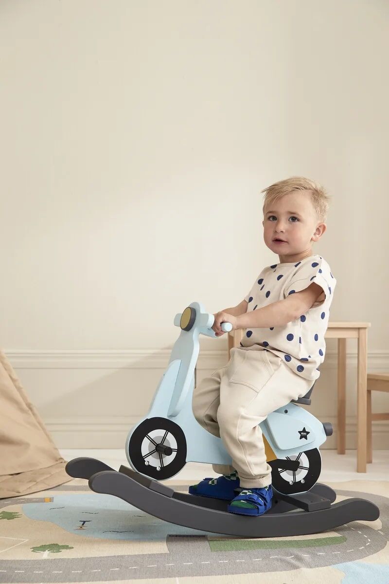 Kids Concept Schaukel-Scooter „hellblau“, FSC® – Bild 6