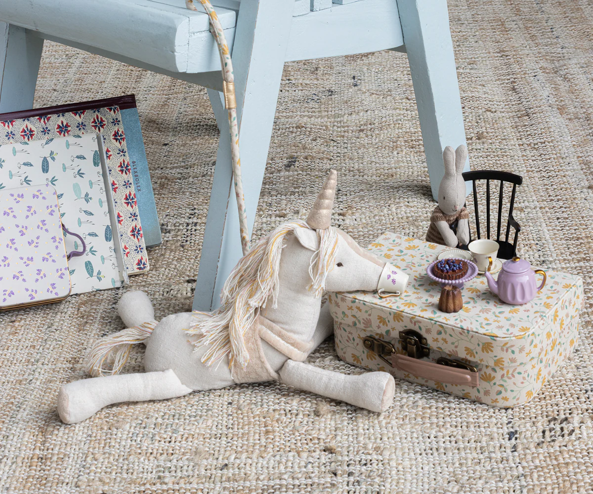 Maileg Stofftier Einhorn mit Leine, H24cm 01