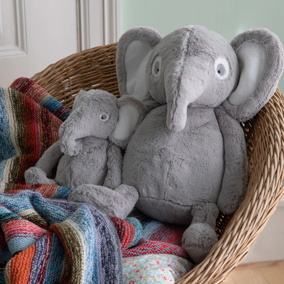 Sebra Kuscheltier „Finley der Elefant“, H38cm