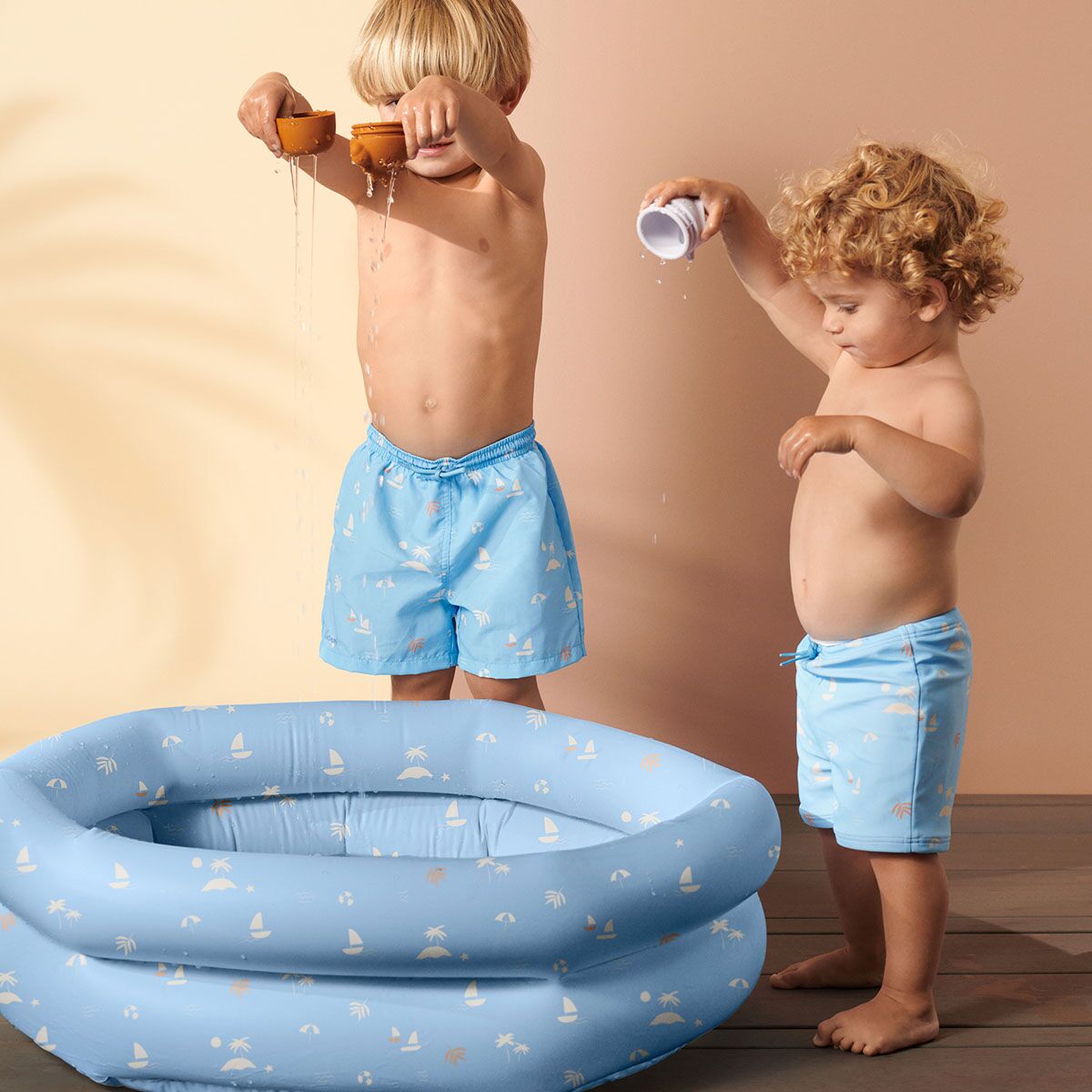 Liewood Duke Kinder-Badeshorts „Yellow Mellow / Creme de la creme“, Gr. 86 – Bild 4