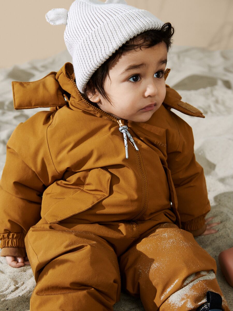 Liewood Sne Schneeanzug für Kinder „Golden caramel“ 05